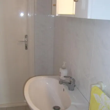 Prázdninový dům Mit Terrassen- Balkonen Sowie Parkplatz By Interhome